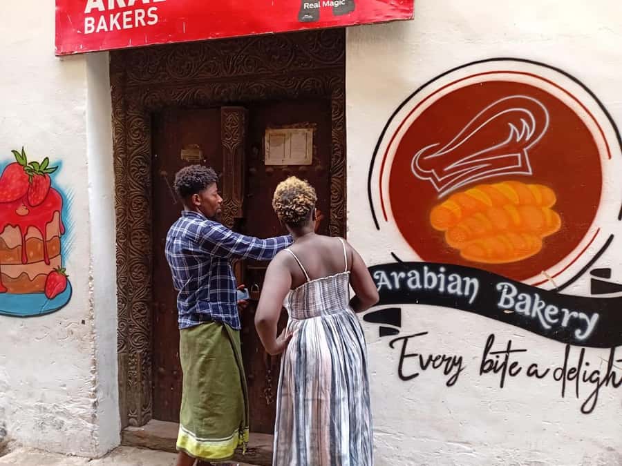 Swahili Carved Doors Tour by Woman Woodcarver: Lamu Island - What to bring, what’s included, and what you should plan around