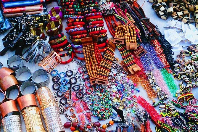 The Nairobi Skyline & Maasai Market! - The Maasai Market Shopping Stop: What to Look For and How to Talk Price