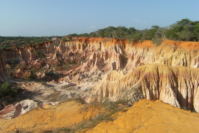 Tour Malindi & Robinson Island & Marafa Hell's Kitchen - Lunch, drinks, and the one practical thing people forget