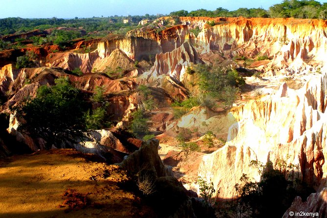 Tour Malindi & Robinson Island & Marafa Hell's Kitchen - Timing, pacing, and what to pack for a hot-to-sunset day